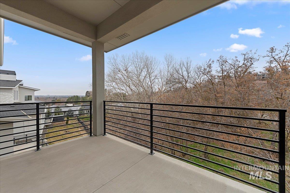 property viewer photo 37