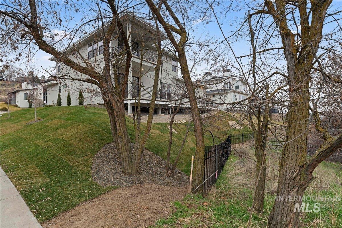 property viewer photo 39