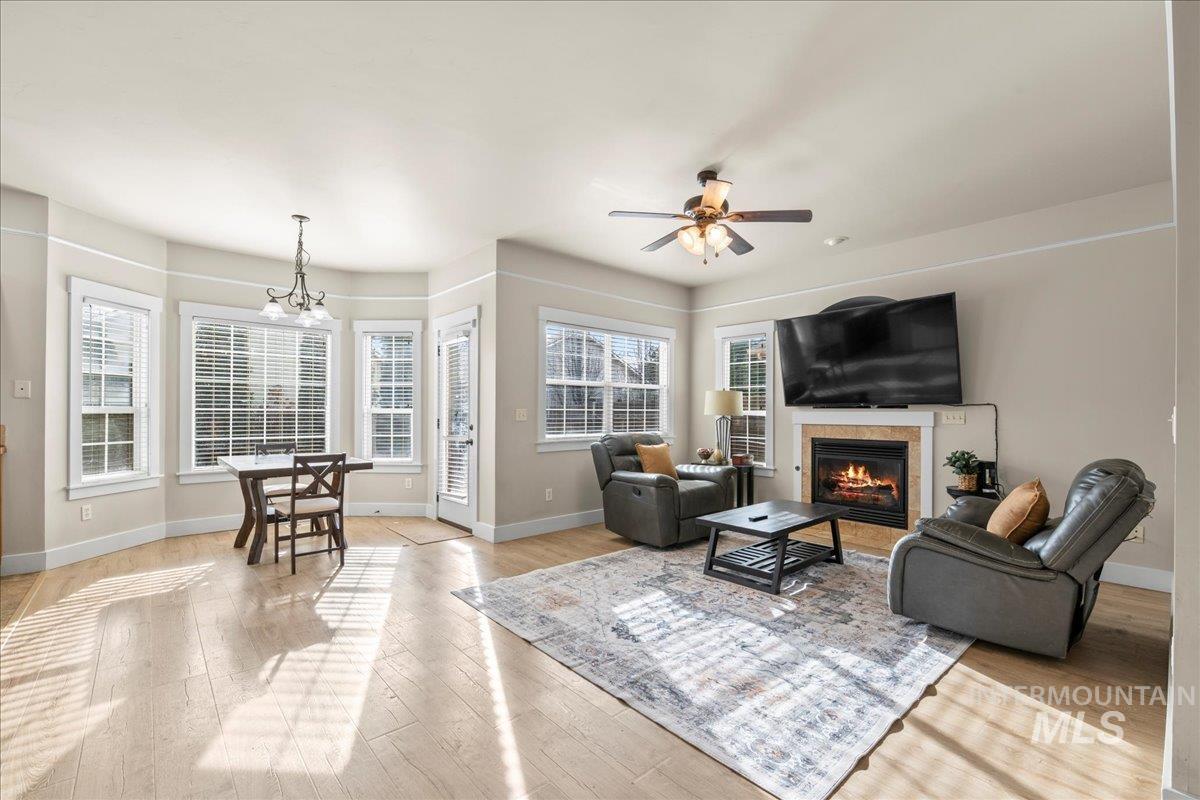 property viewer photo 4