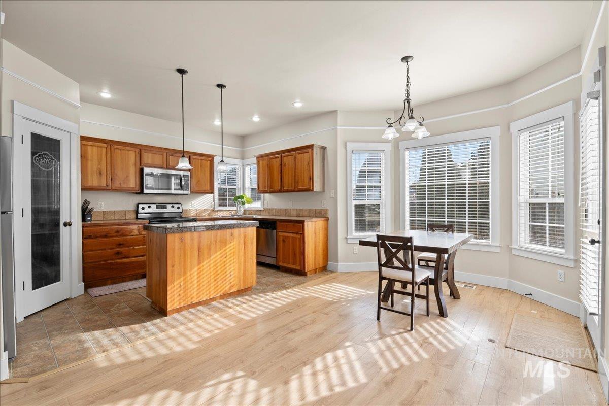property viewer photo 7