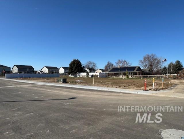 main property photo 3