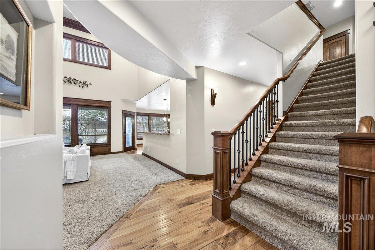 property viewer photo 30