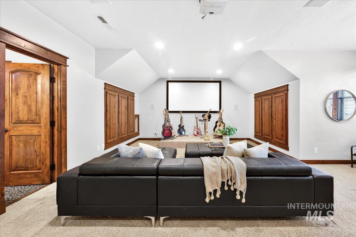 property viewer photo 31