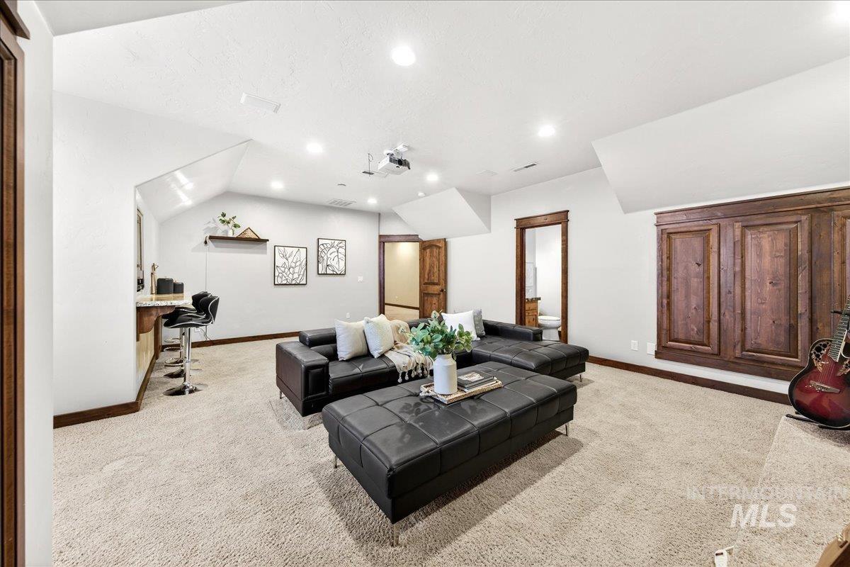 property viewer photo 32