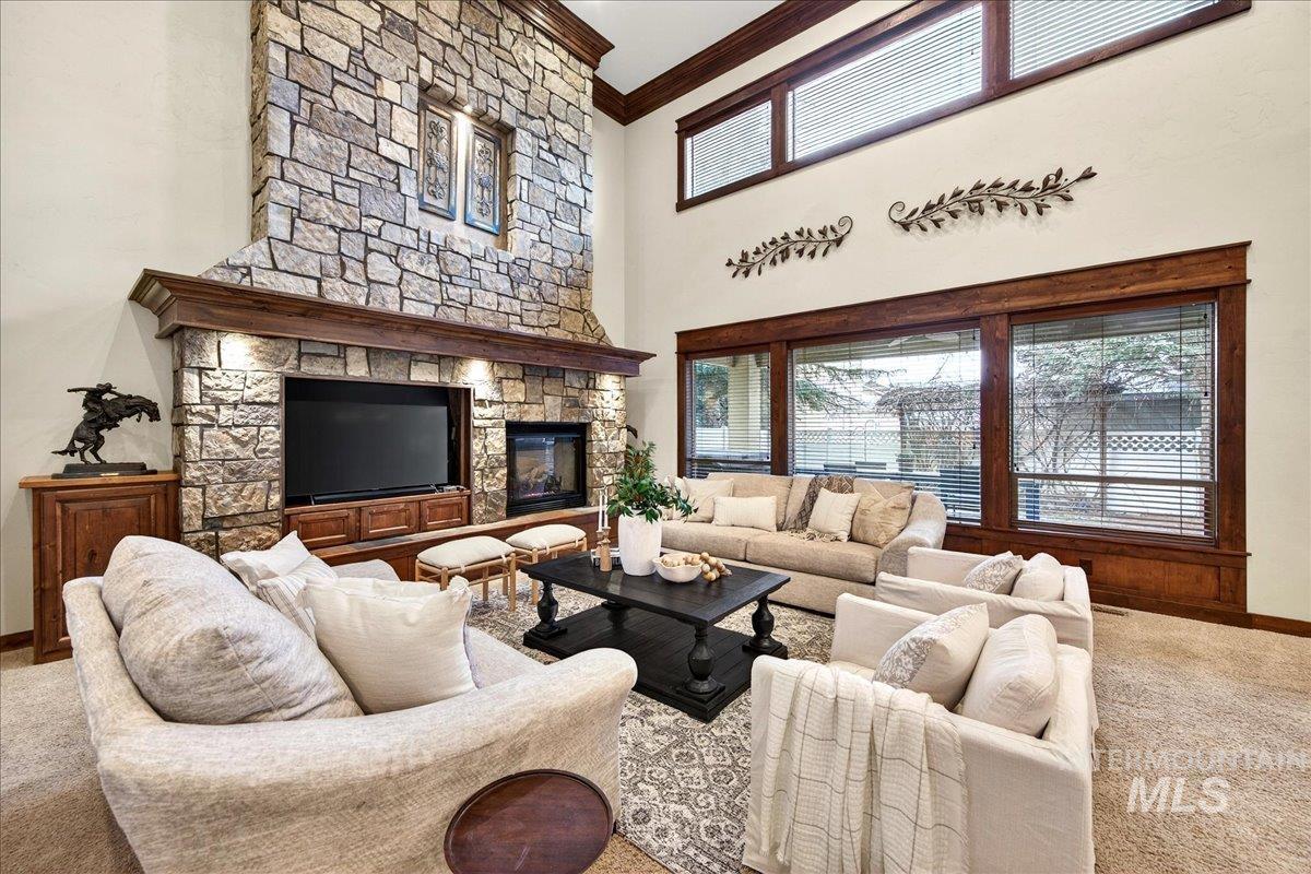 property viewer photo 4