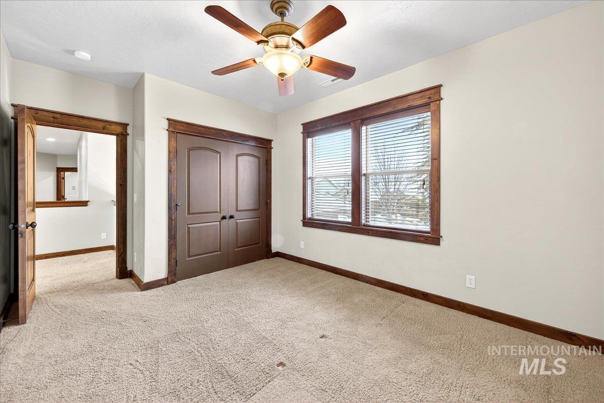 property viewer photo 42
