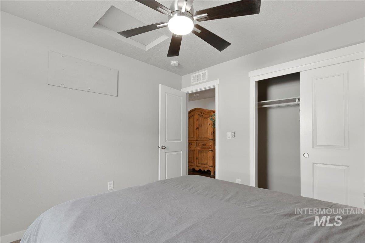 property viewer photo 11