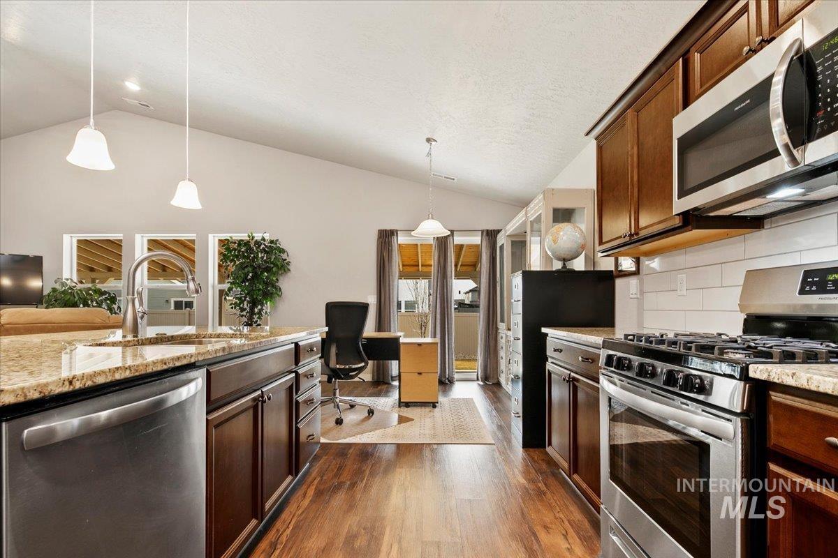 property viewer photo 15