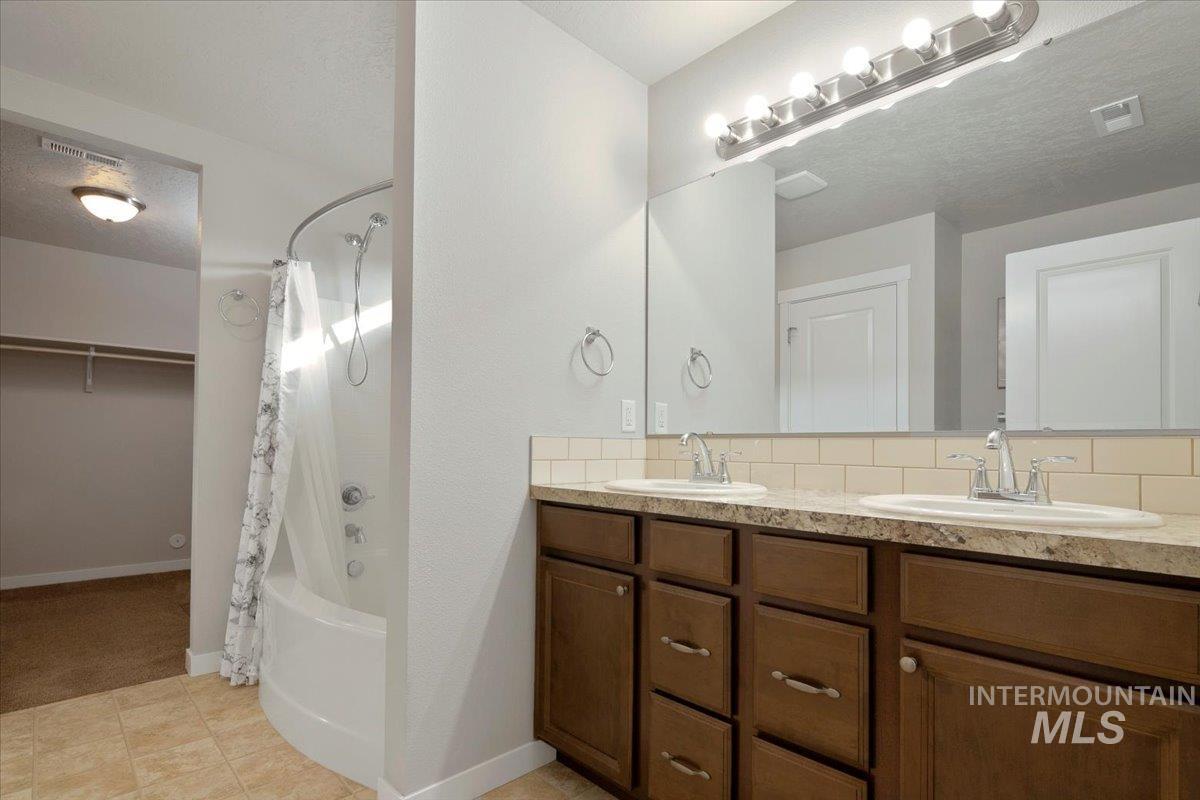 property viewer photo 19