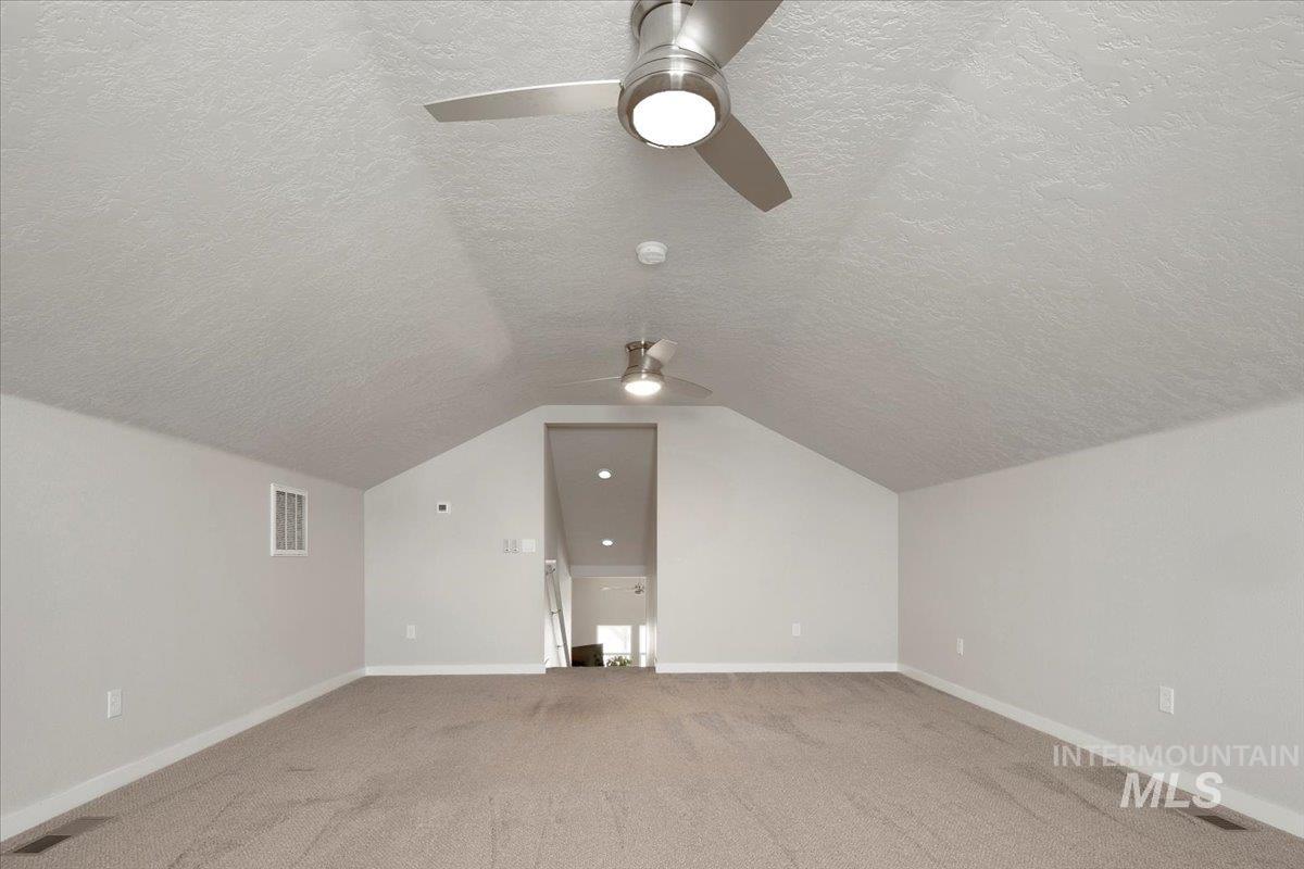 property viewer photo 24