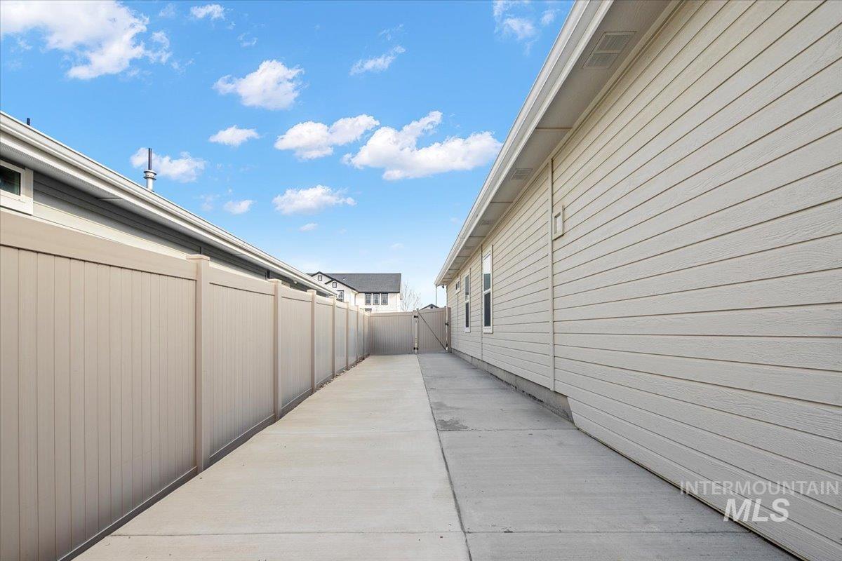 property viewer photo 31