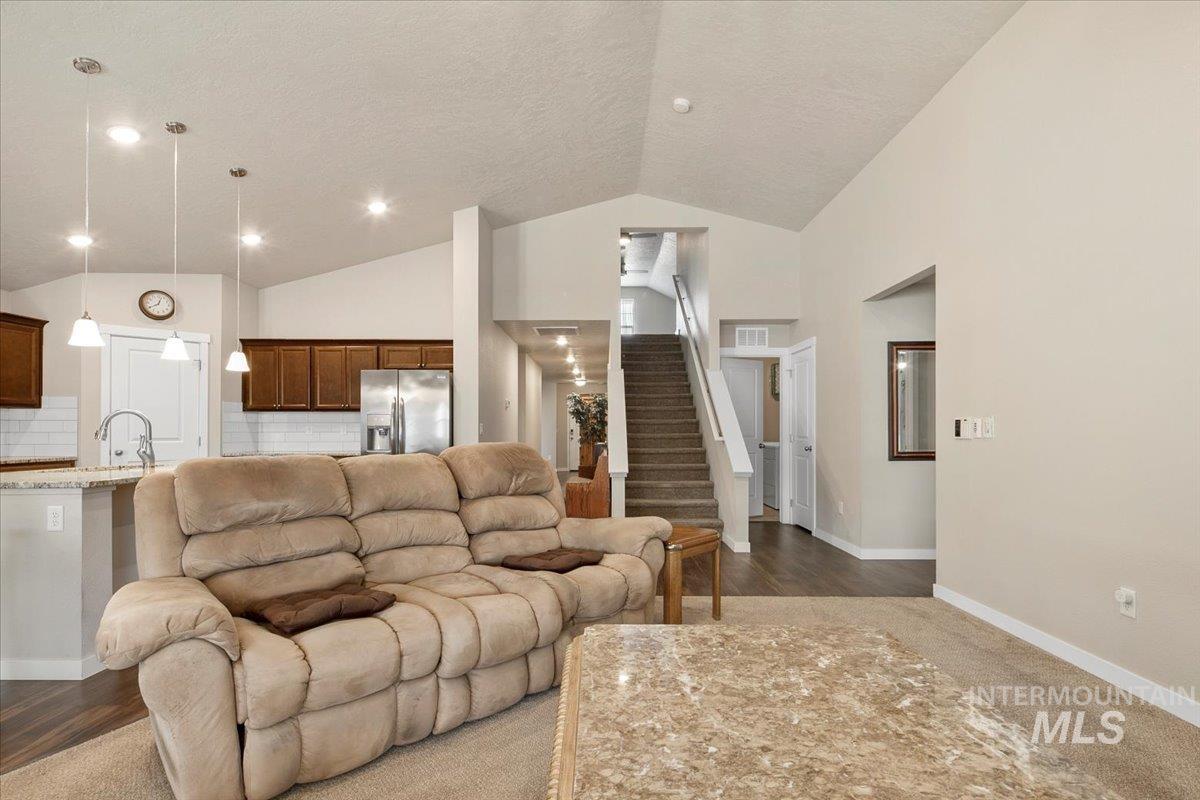 property viewer photo 7