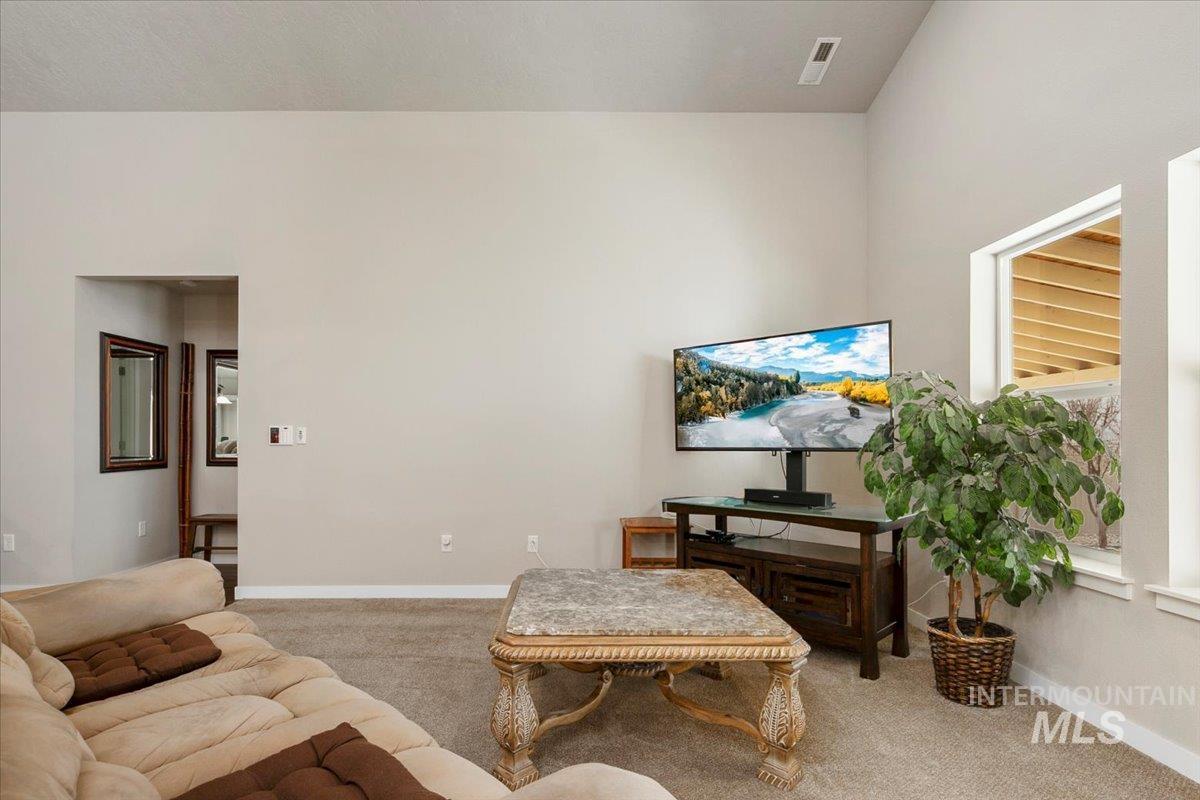 property viewer photo 9