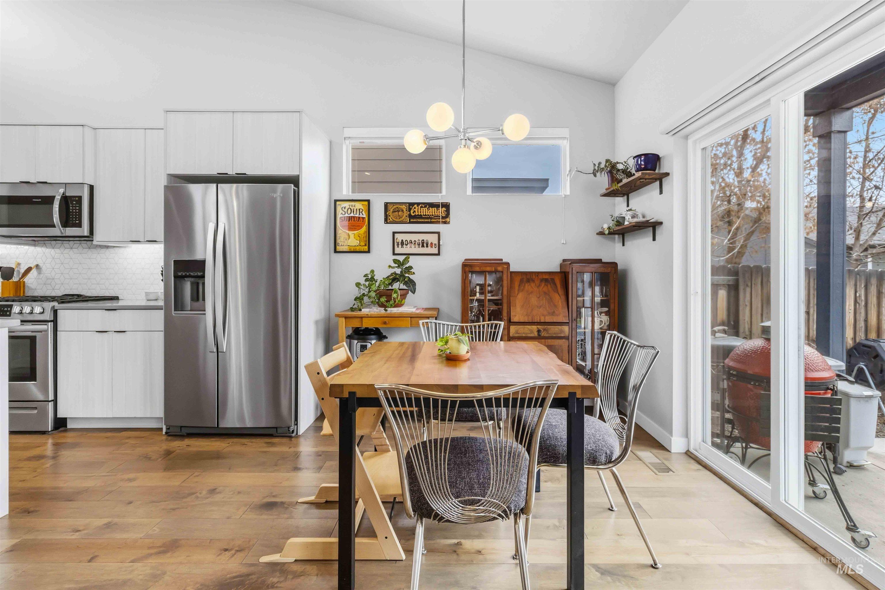property viewer photo 19