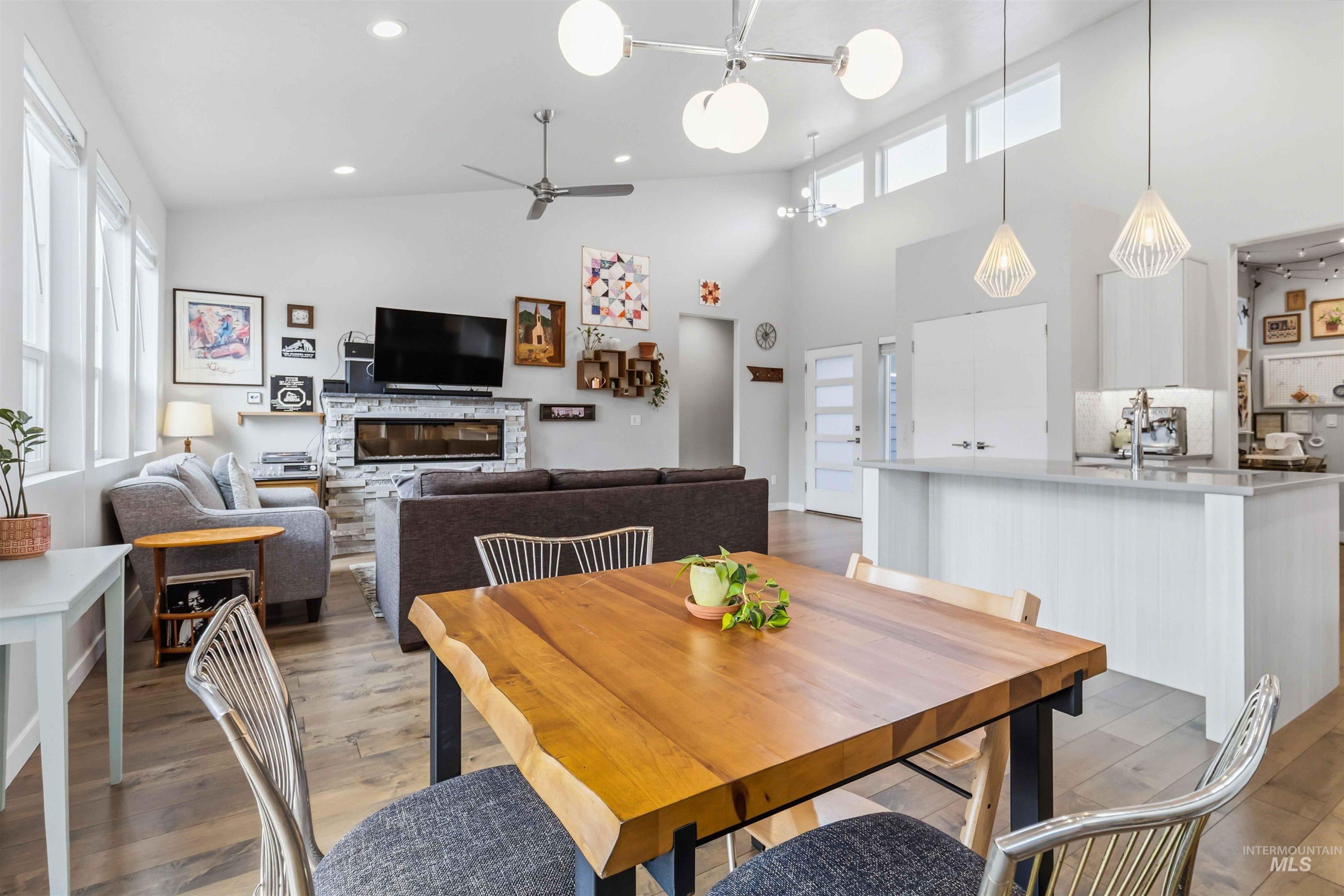 property viewer photo 20