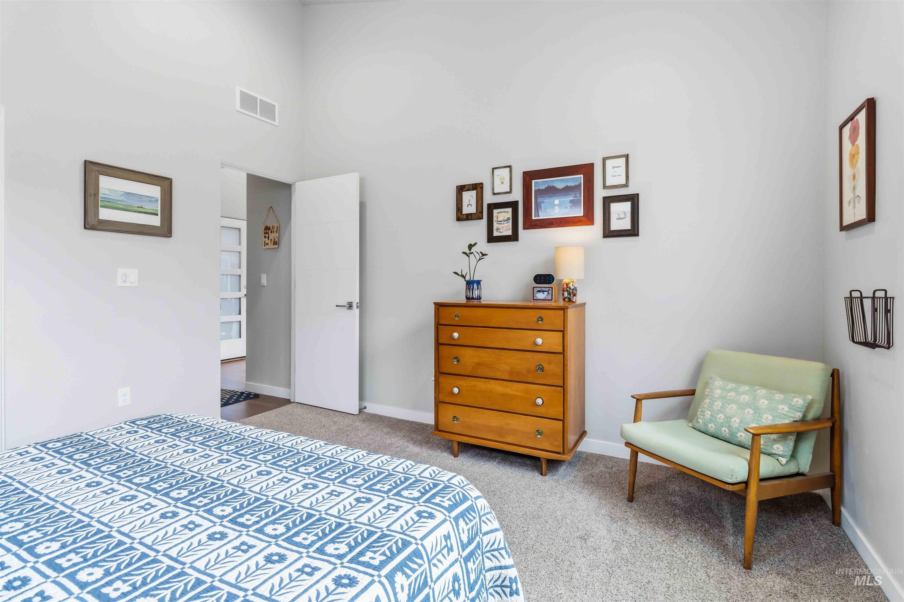 property viewer photo 27