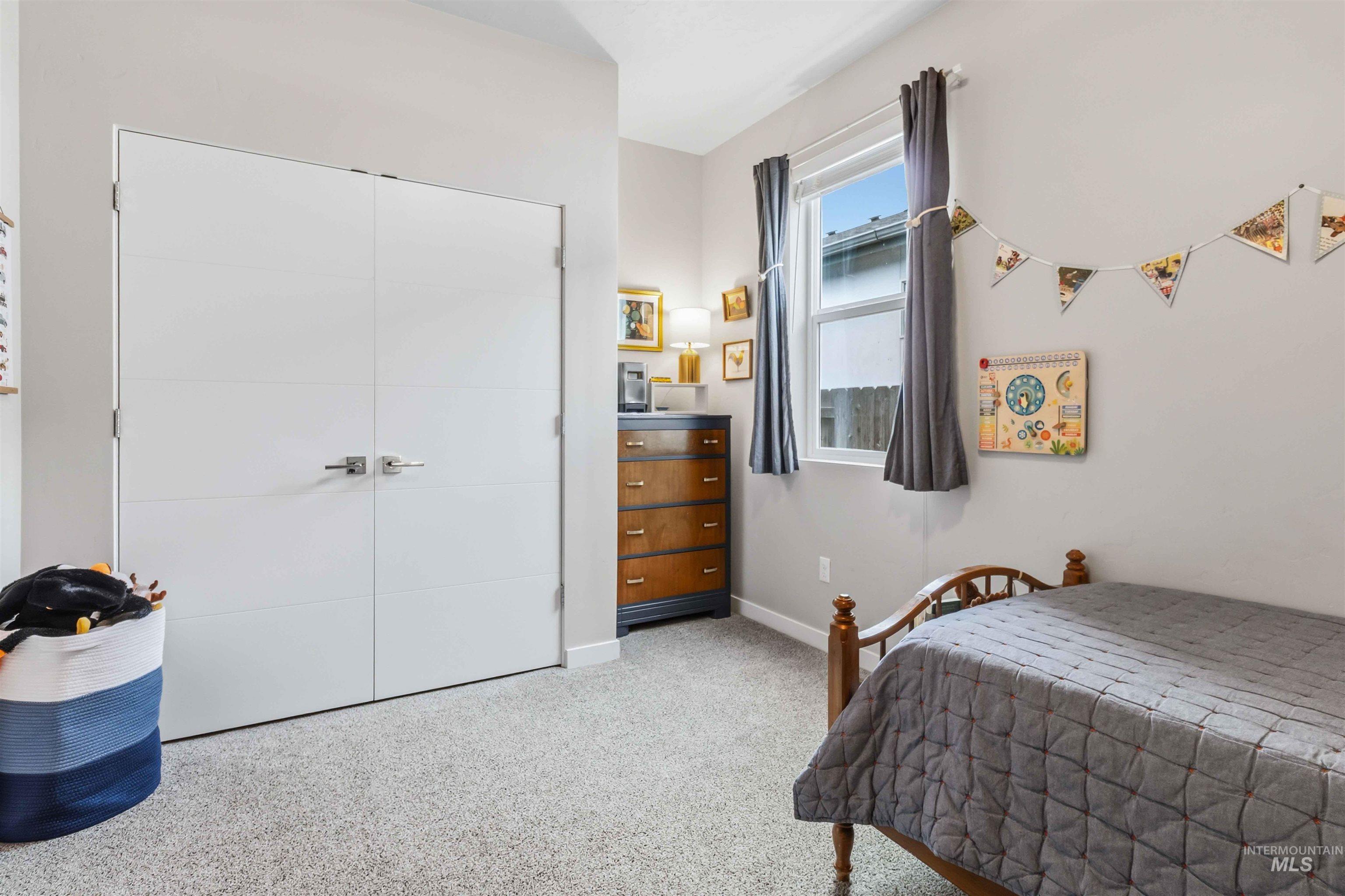 property viewer photo 35