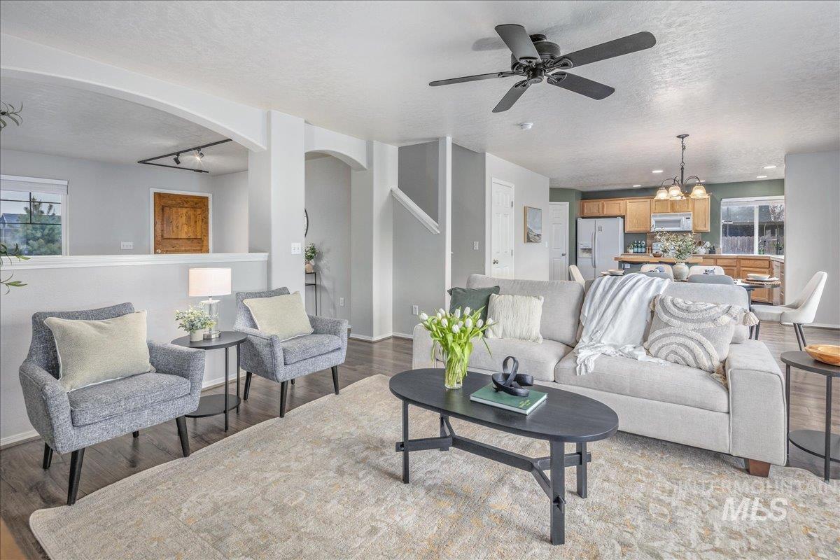 property viewer photo 12