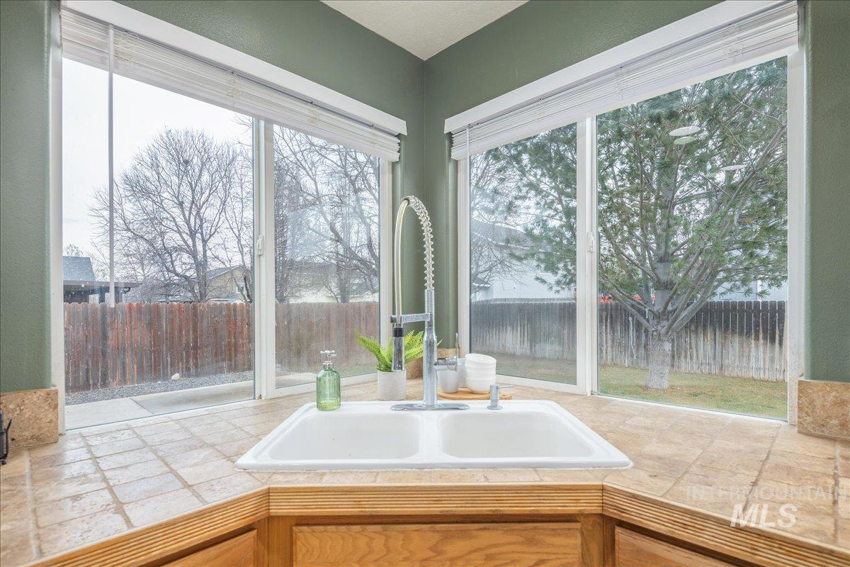 property viewer photo 26
