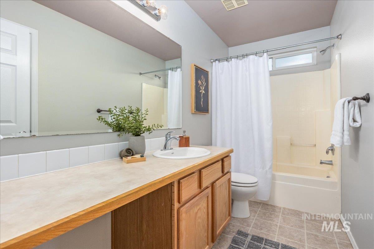 property viewer photo 40