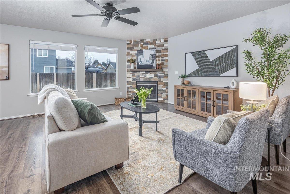 property viewer photo 9