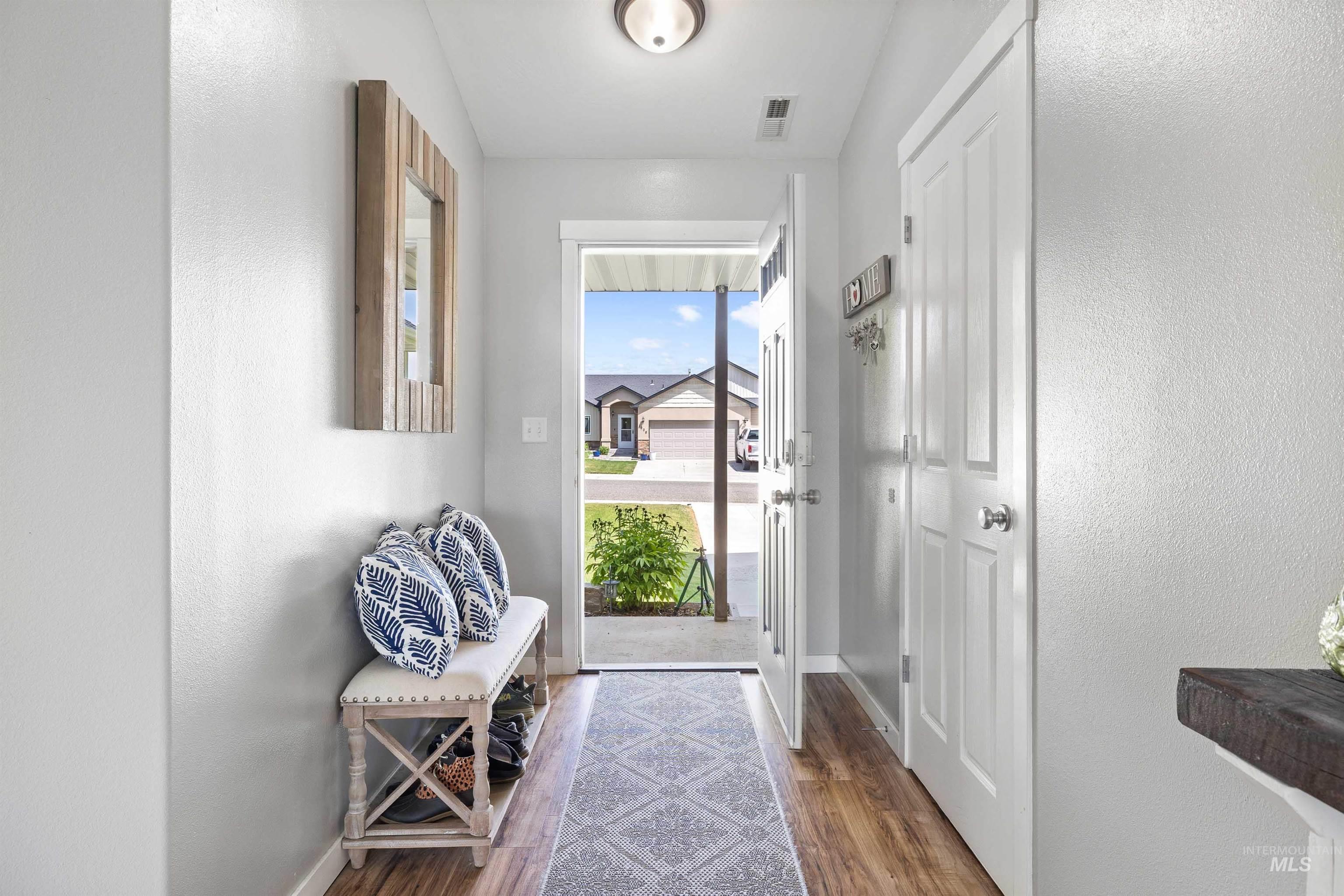 property viewer photo 1