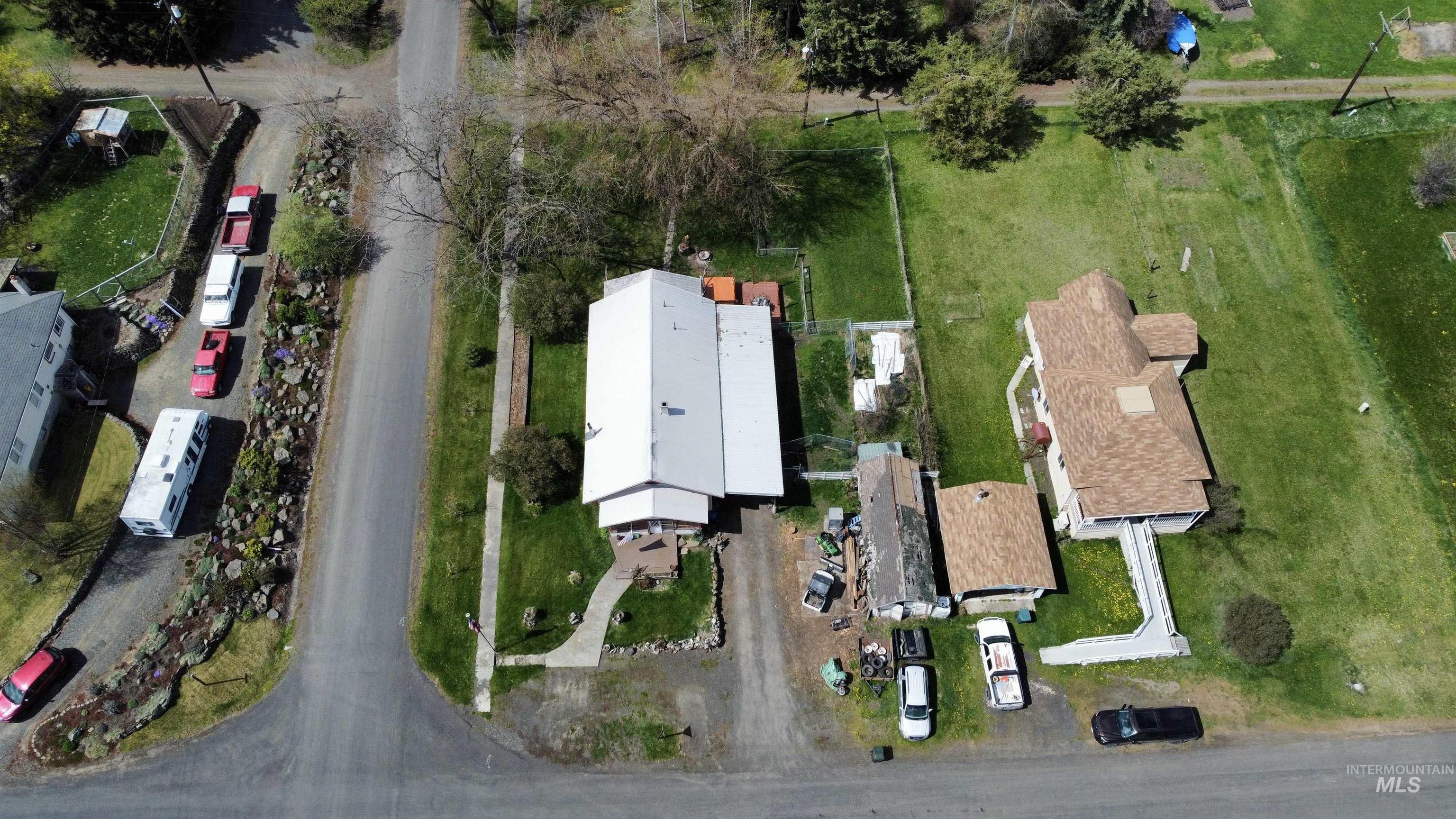 main property photo 24
