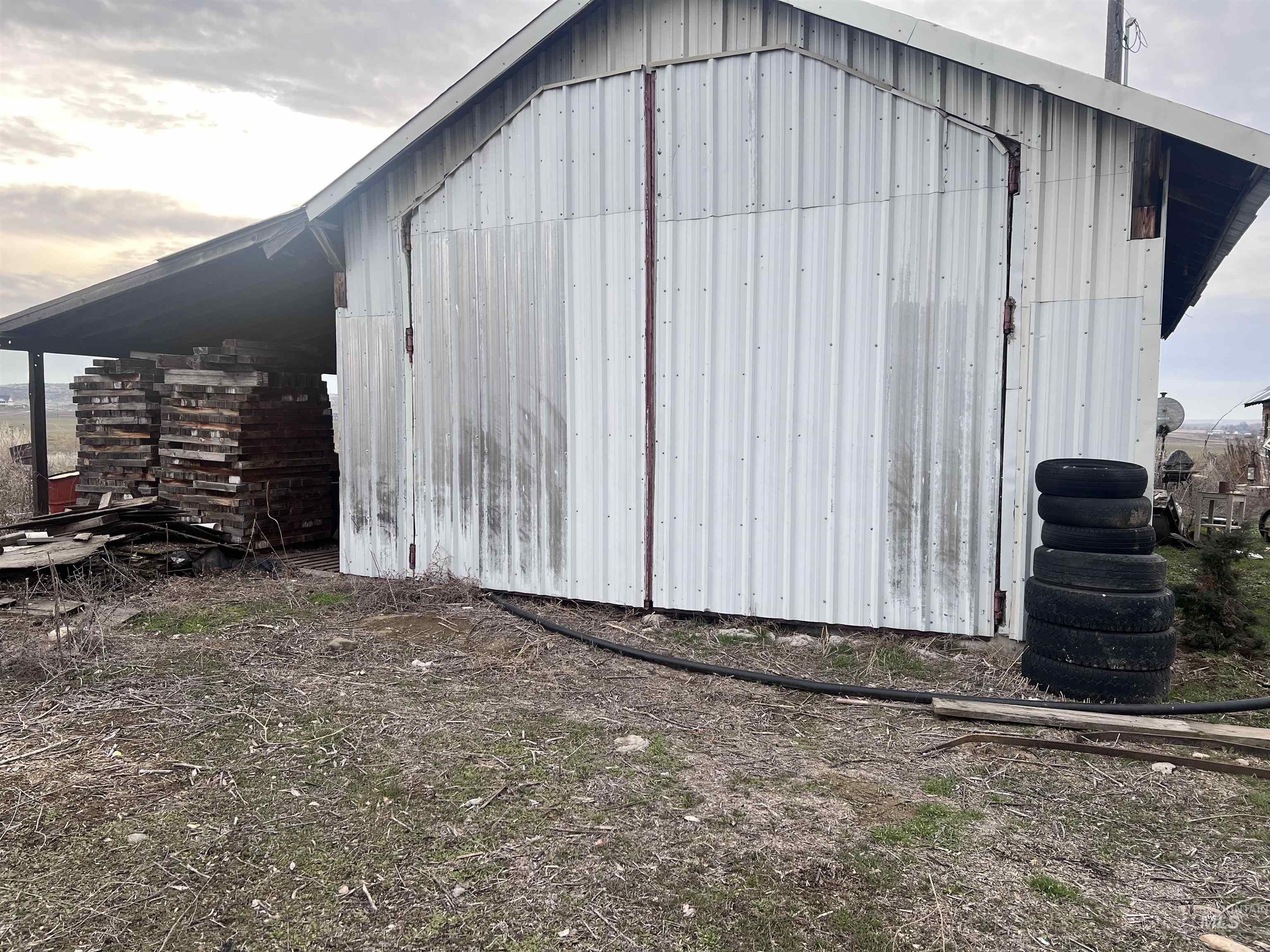 main property photo 4