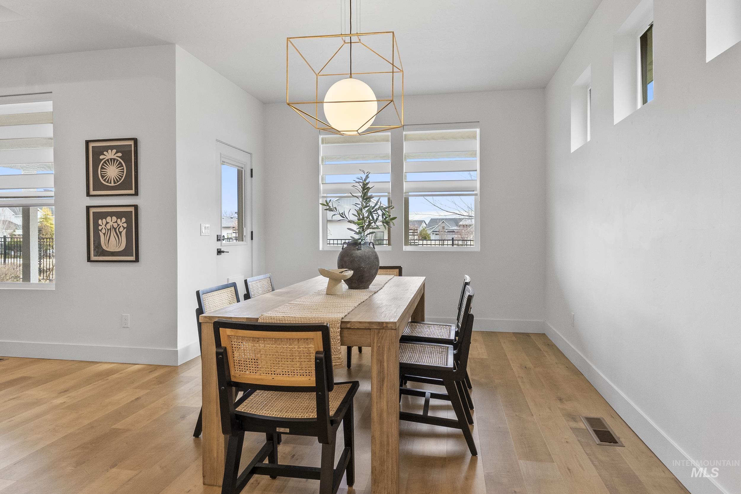 property viewer photo 19