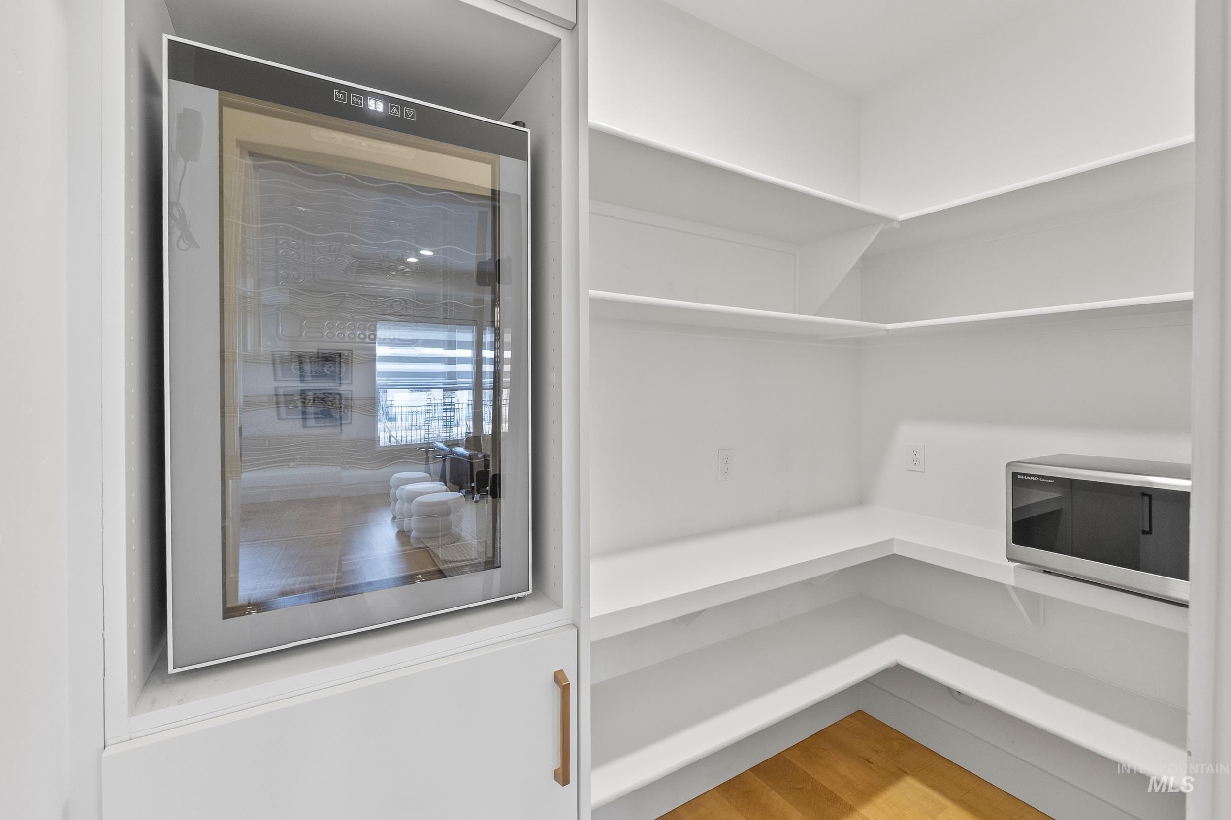 property viewer photo 21