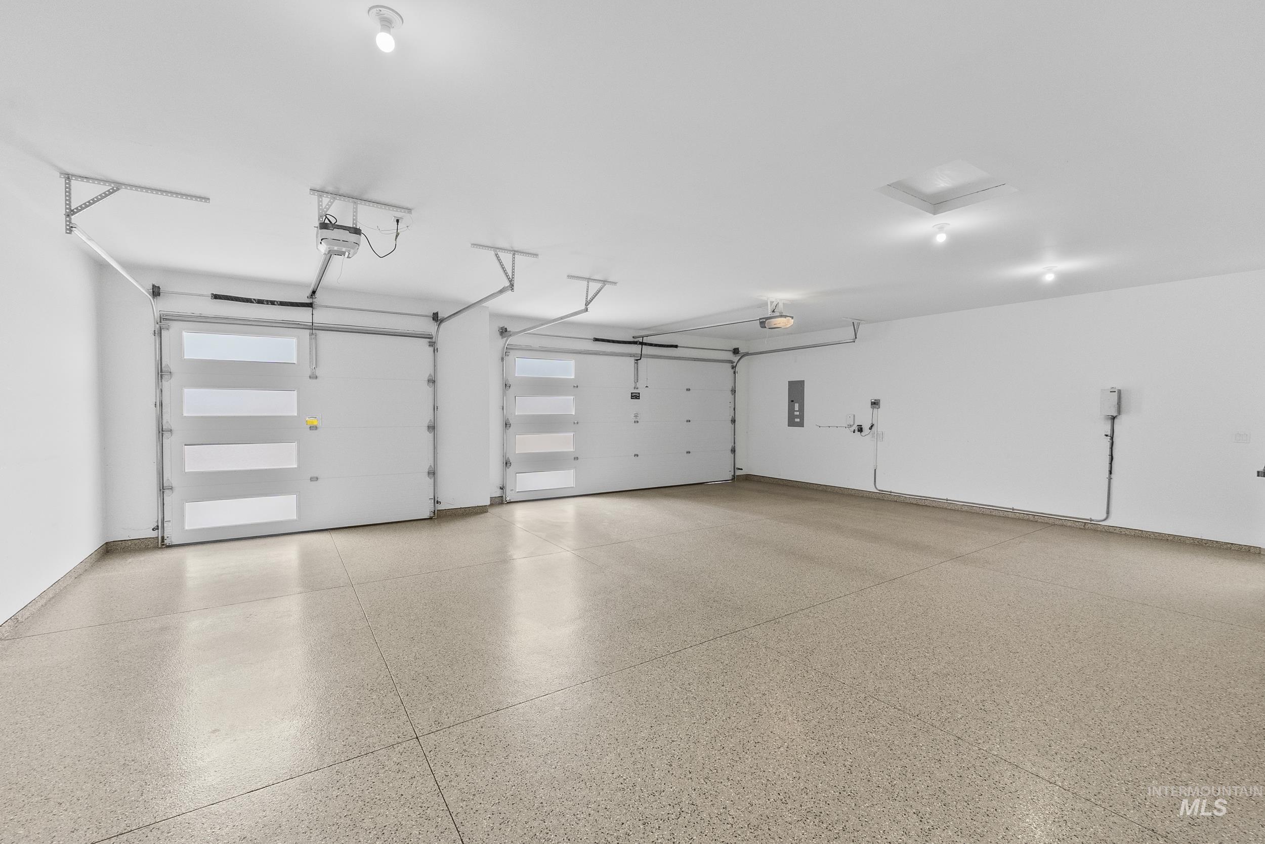 property viewer photo 43