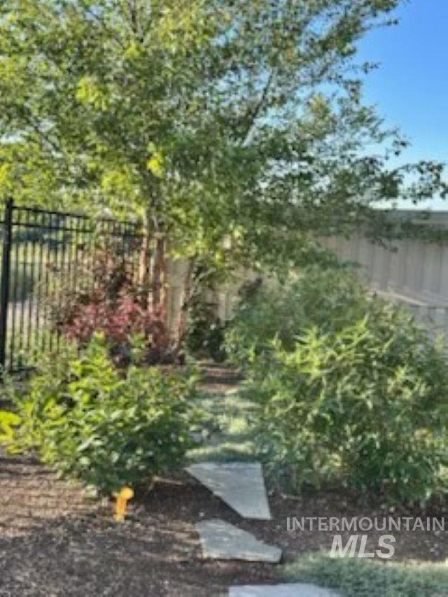 property viewer photo 45