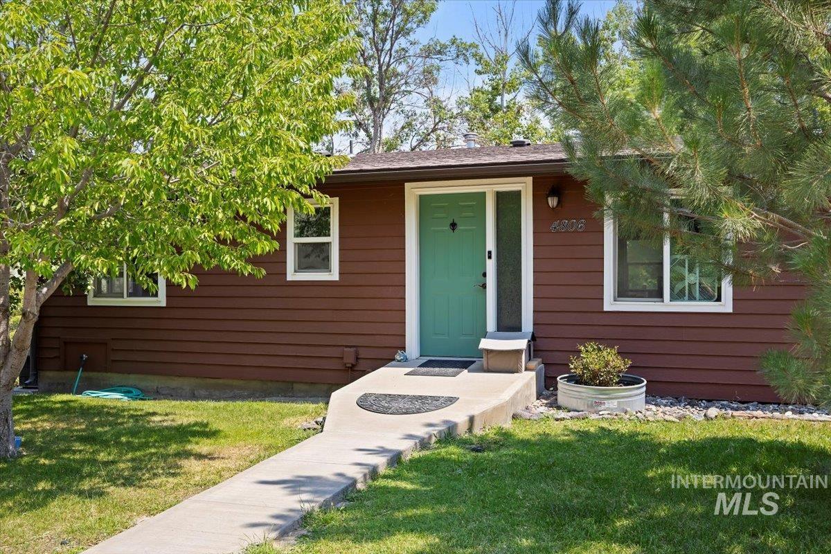 main property photo 1