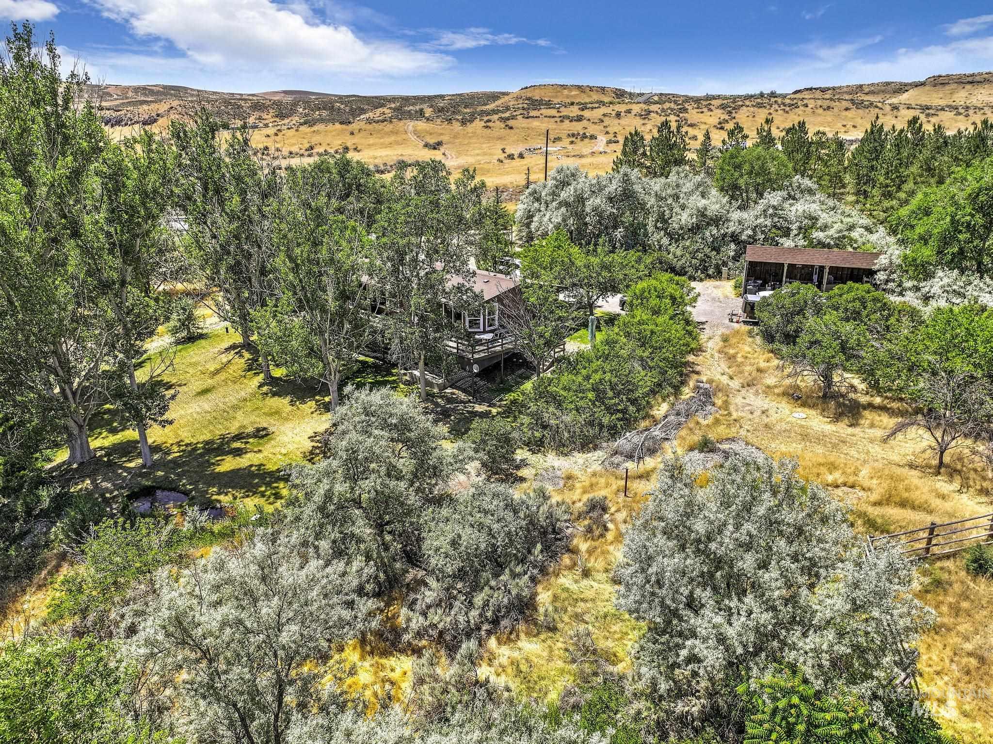 main property photo 36