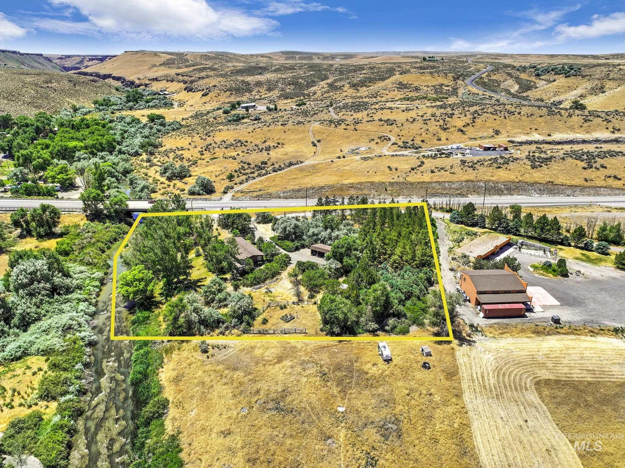 main property photo 41