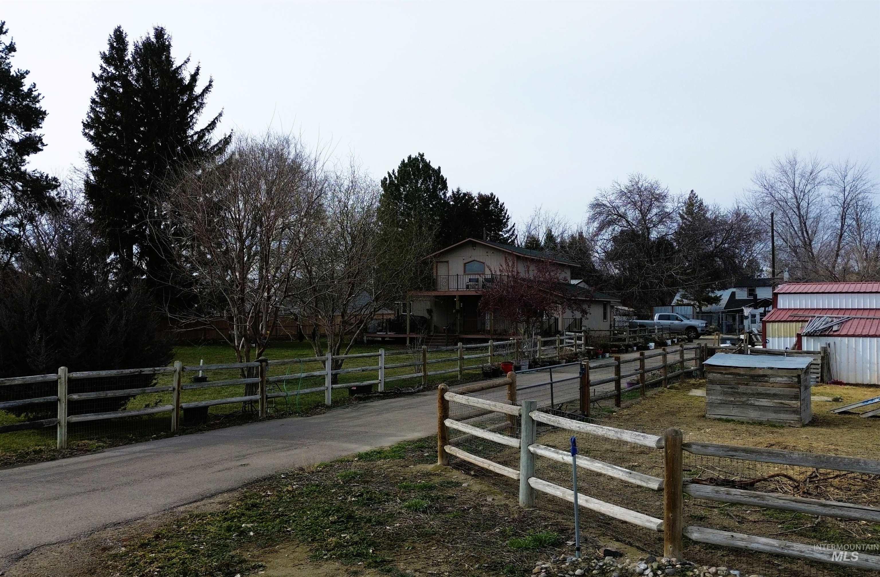 main property photo 27