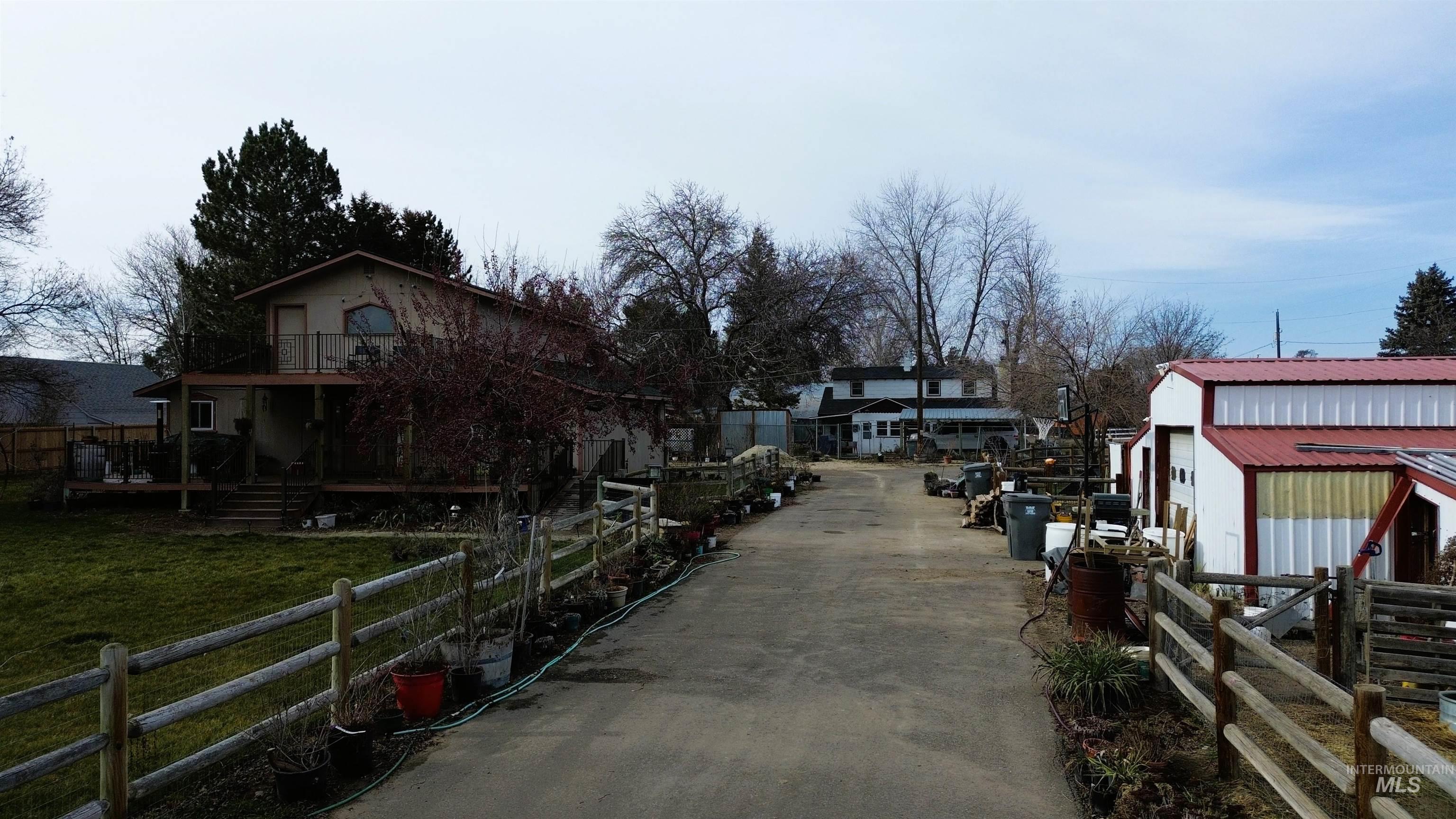 main property photo 29