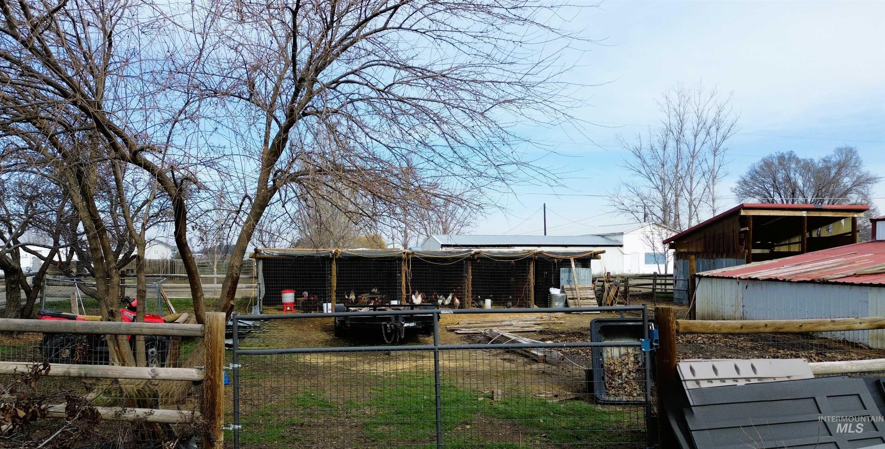 main property photo 33