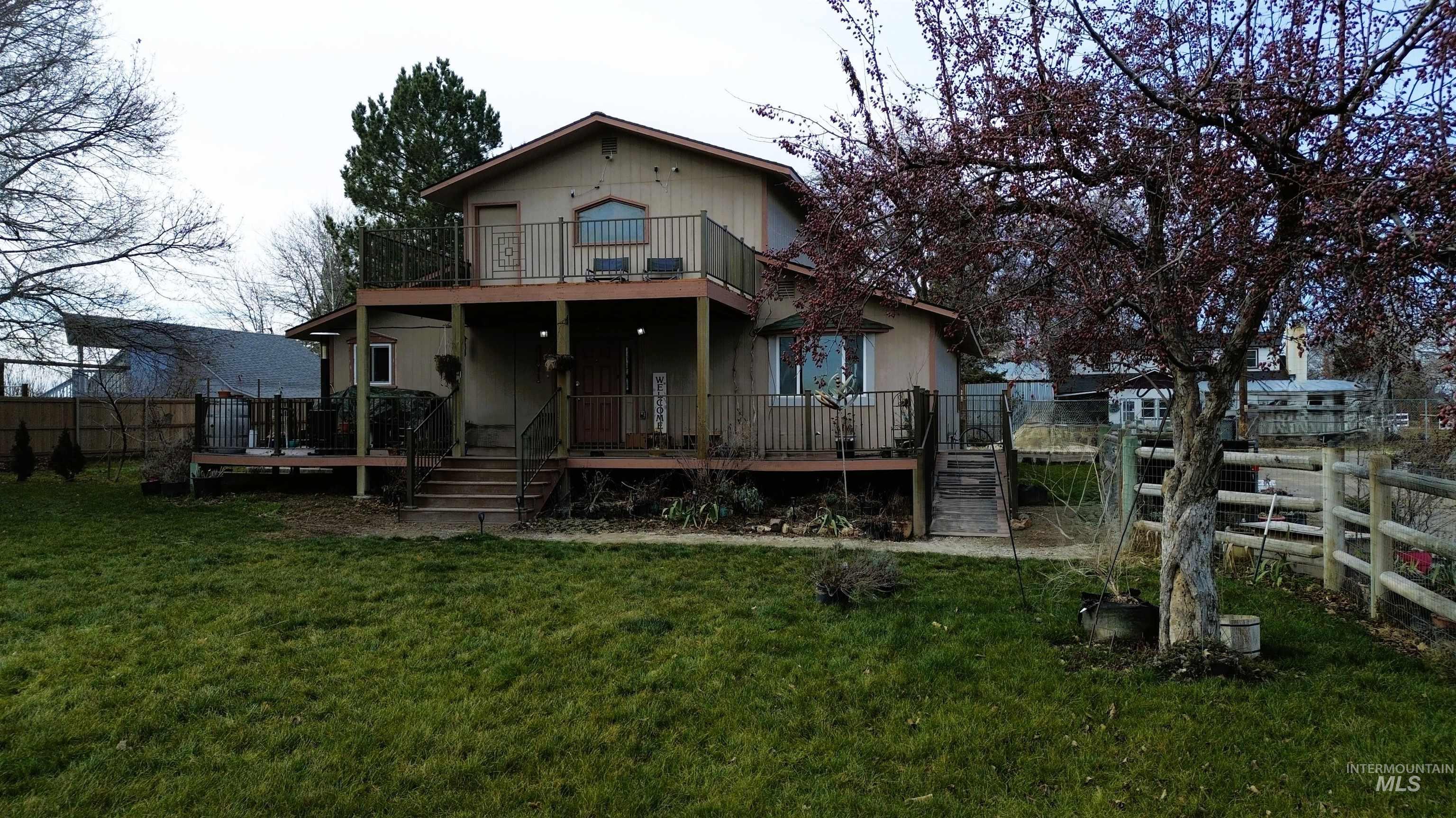 main property photo 7