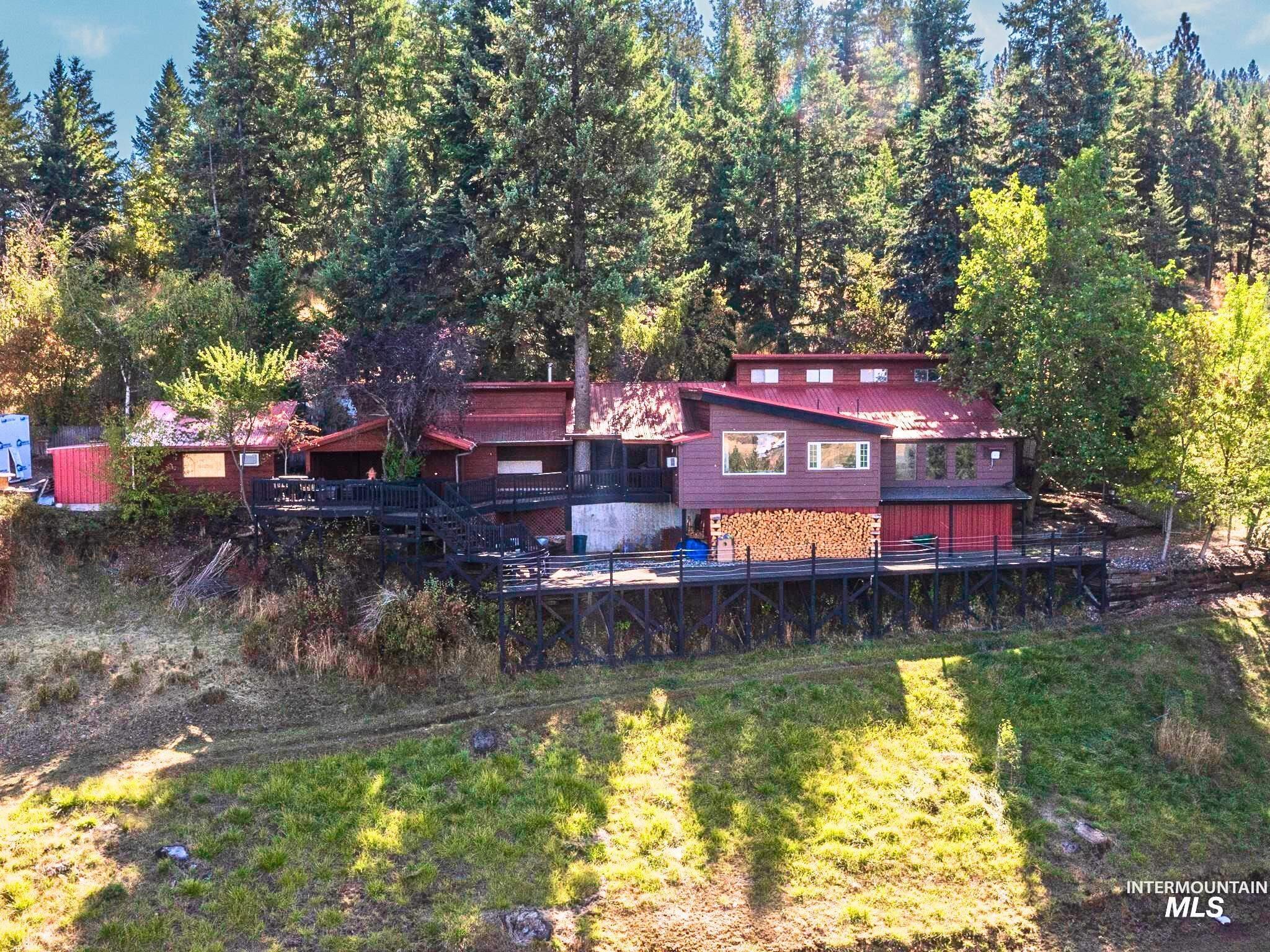 main property photo 40