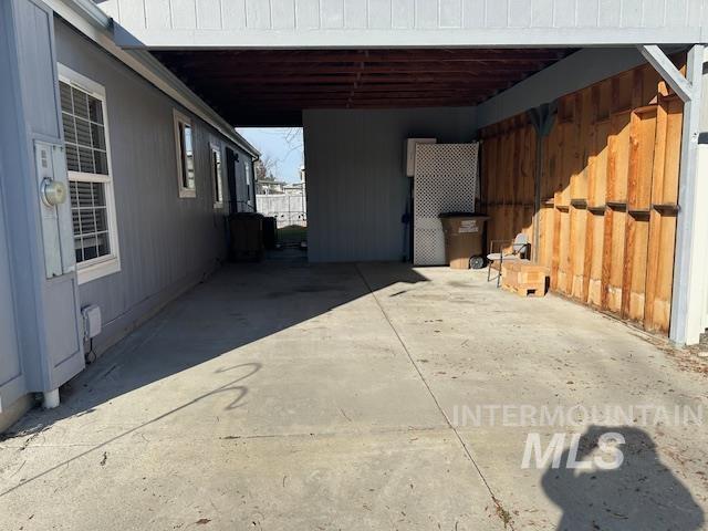 main property photo 12