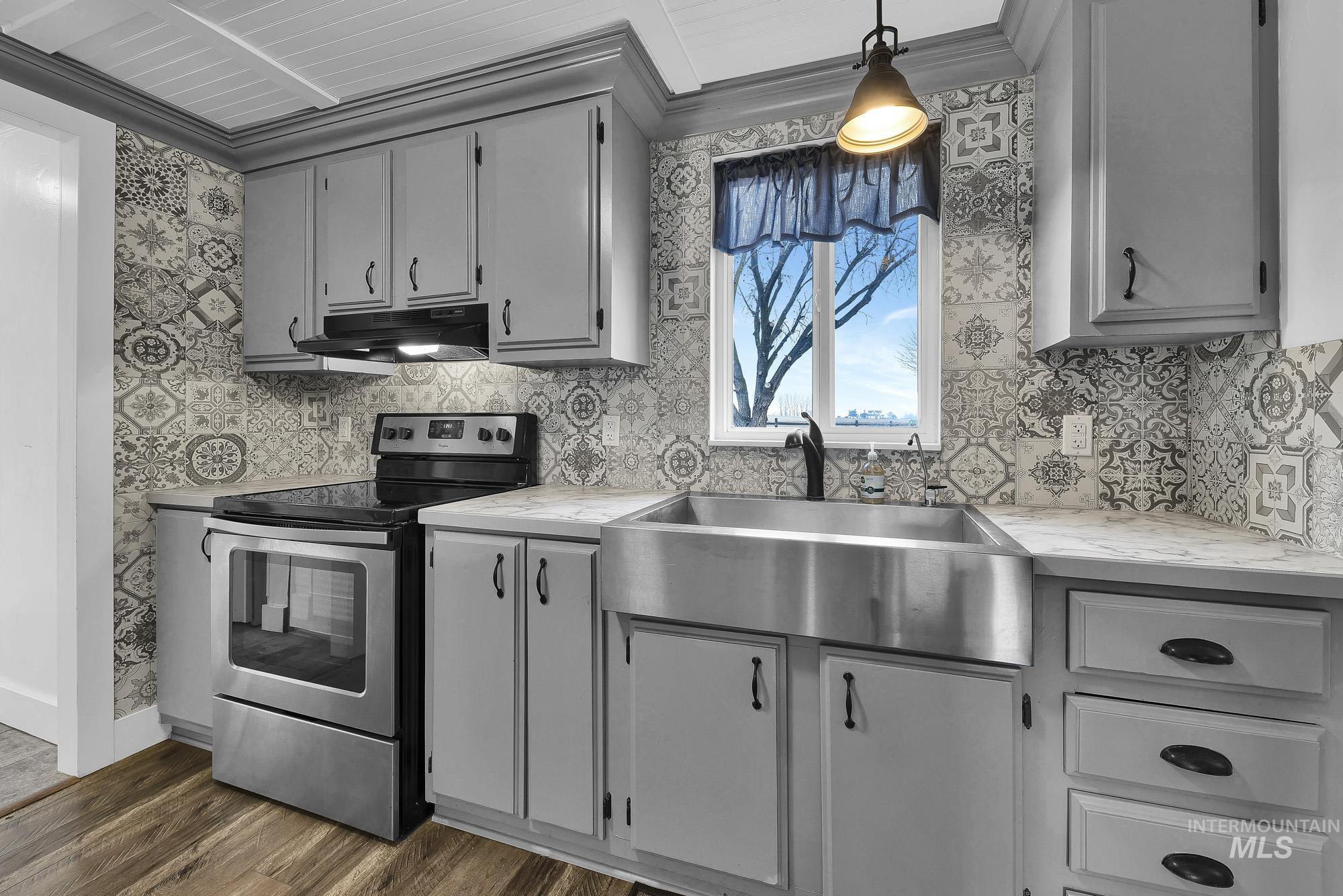 property viewer photo 1