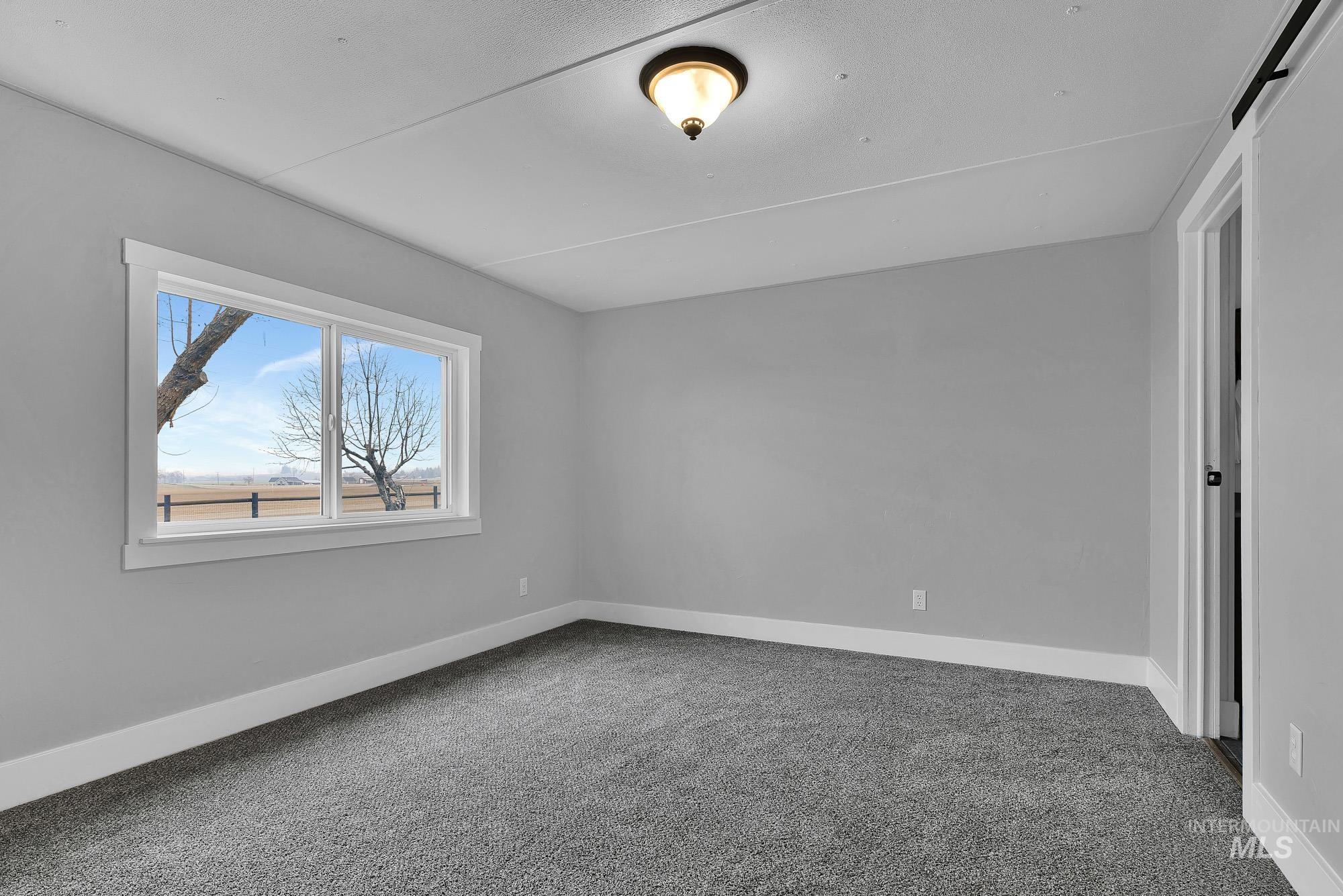 property viewer photo 14