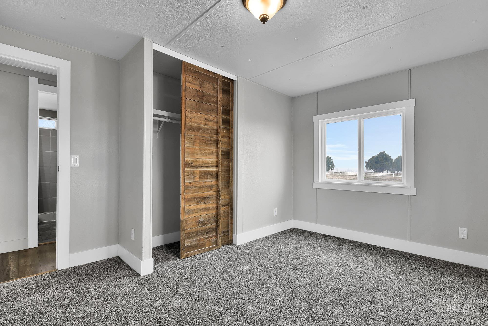 property viewer photo 24