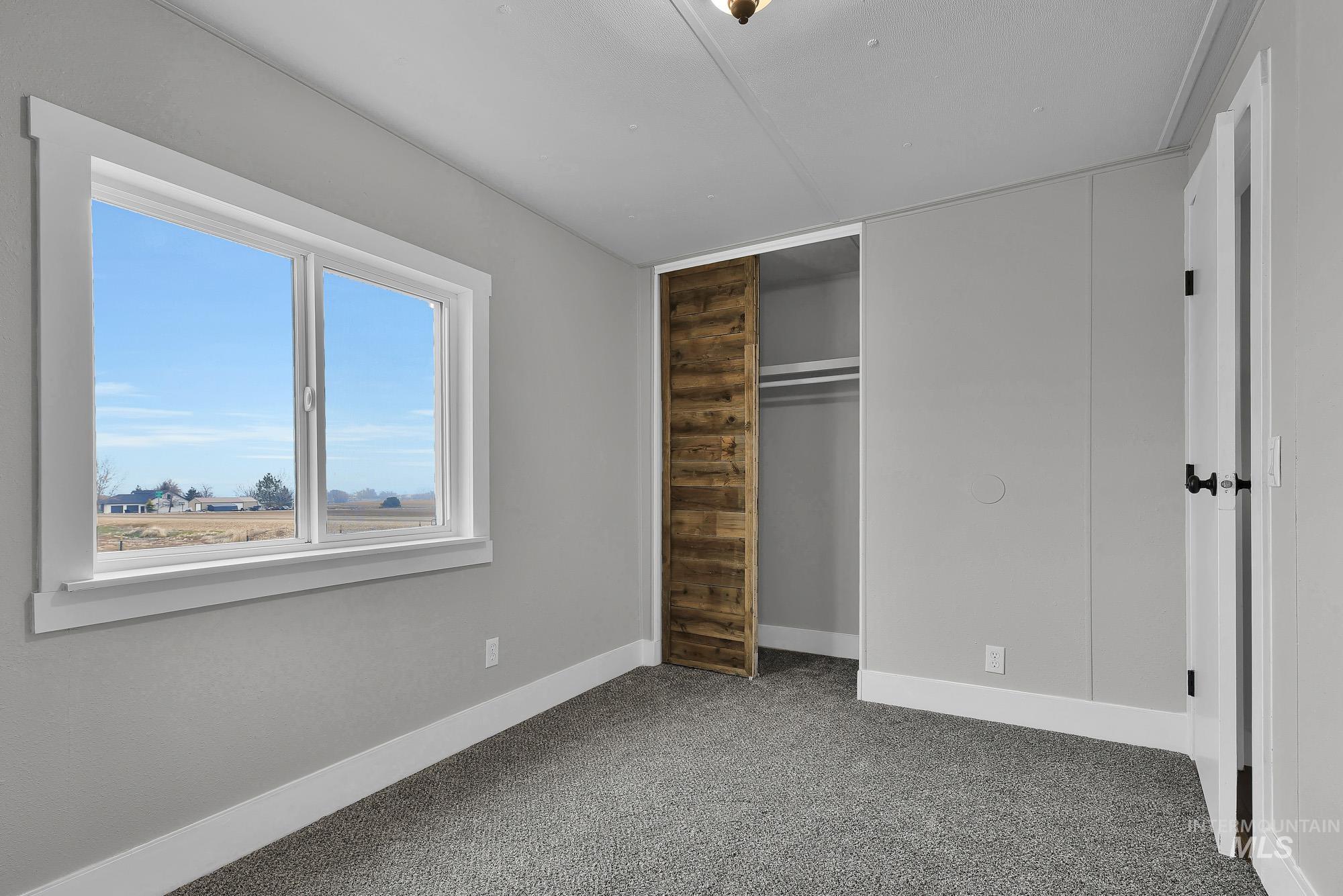 property viewer photo 25