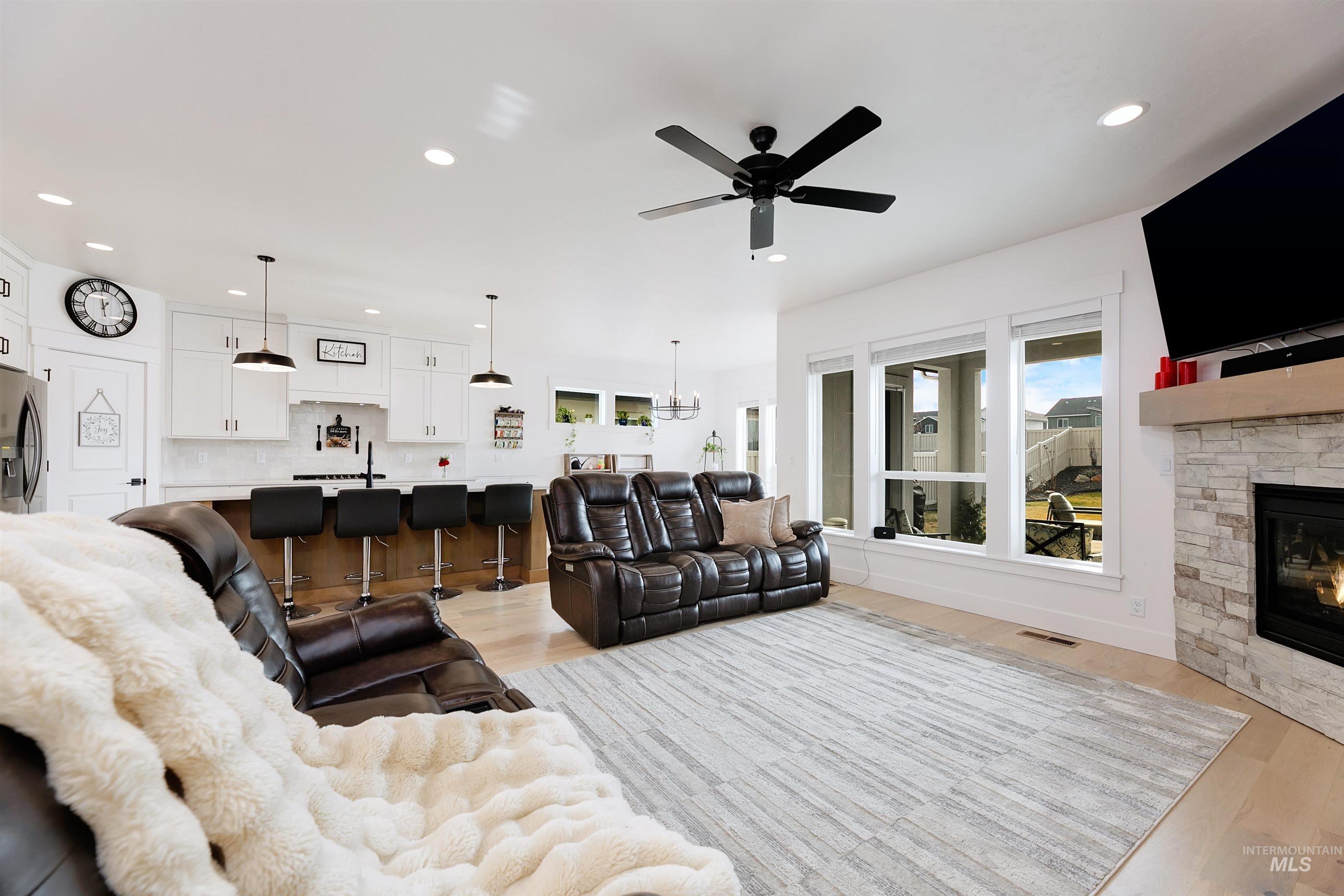 property viewer photo 10