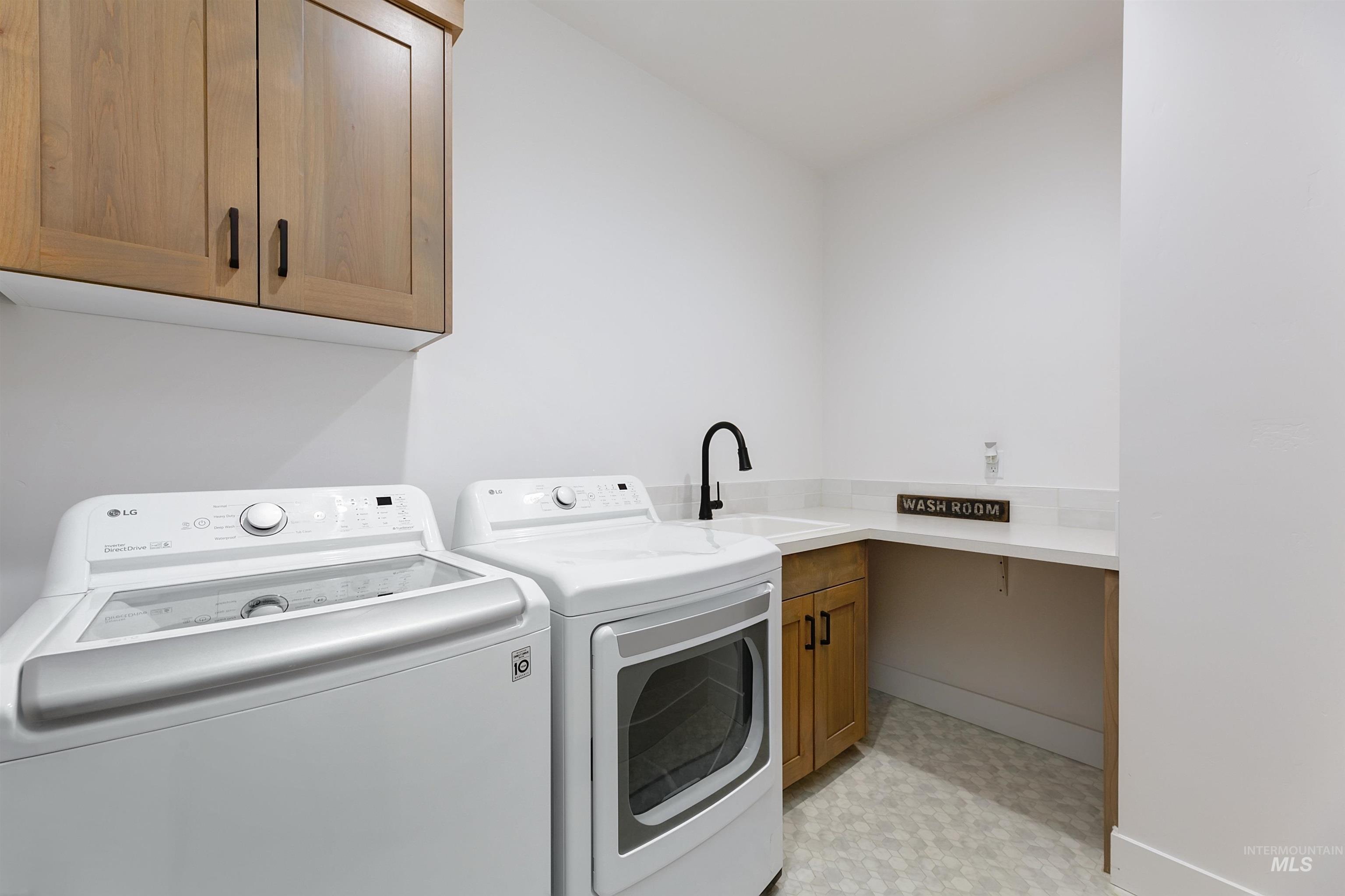 property viewer photo 16
