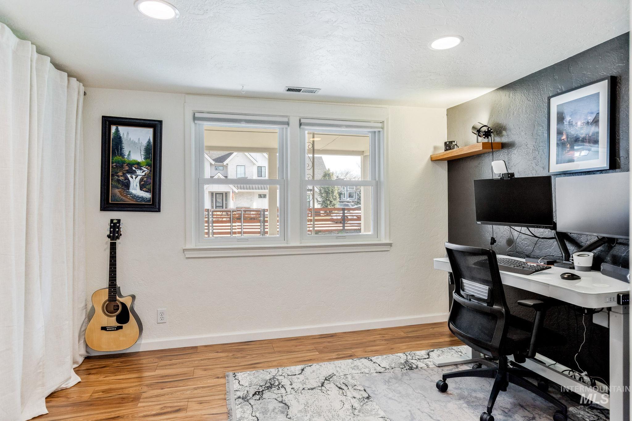 property viewer photo 22