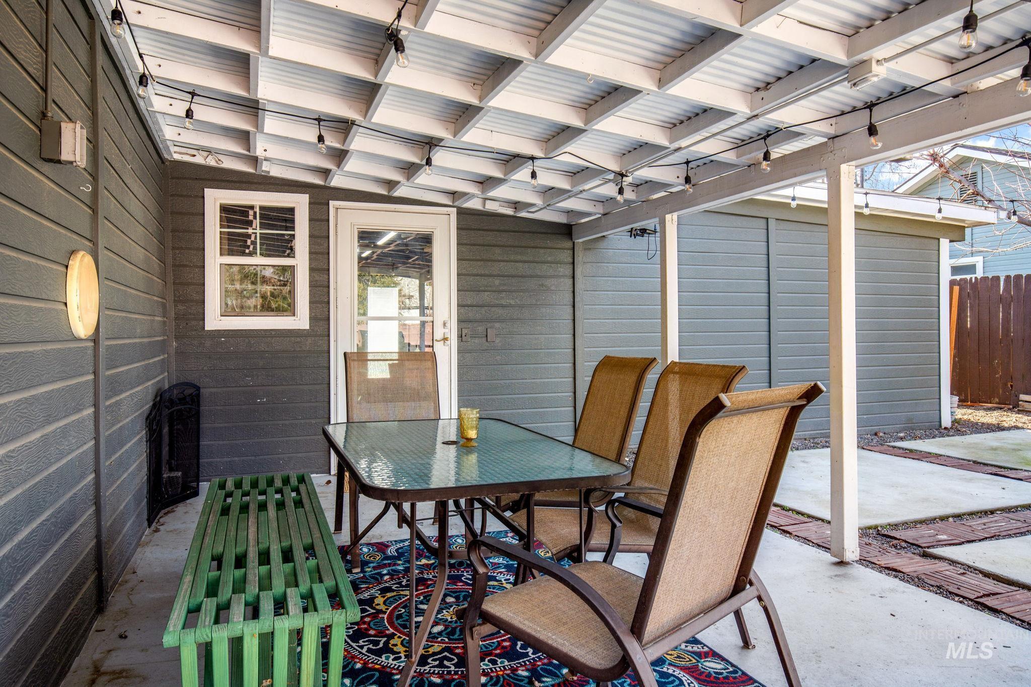 property viewer photo 23