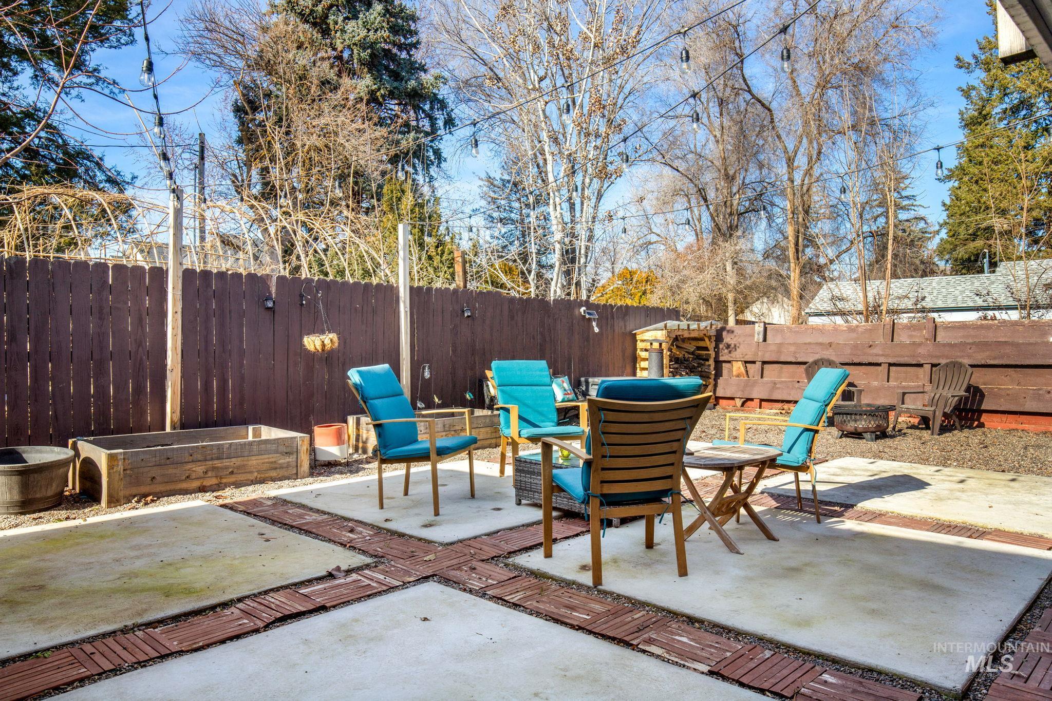 property viewer photo 25